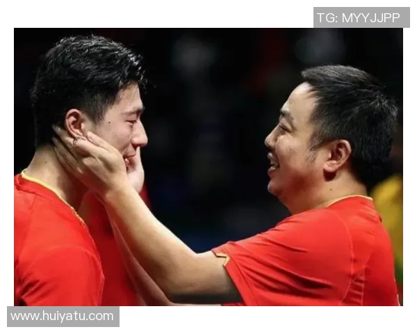 王楚钦踏上领奖台被马龙拦住！收取金牌后脸笑烂 龙队霸气撩第五金